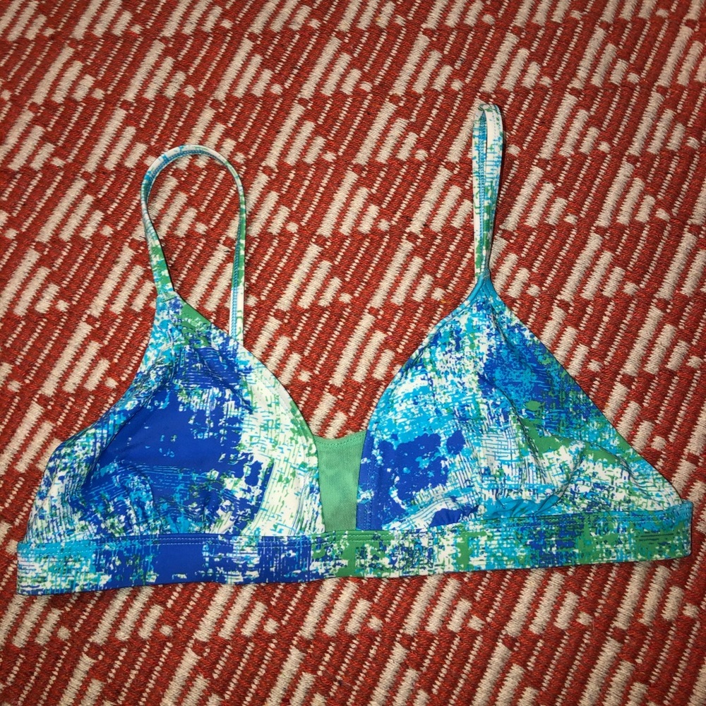 Under Armour bathing suit top